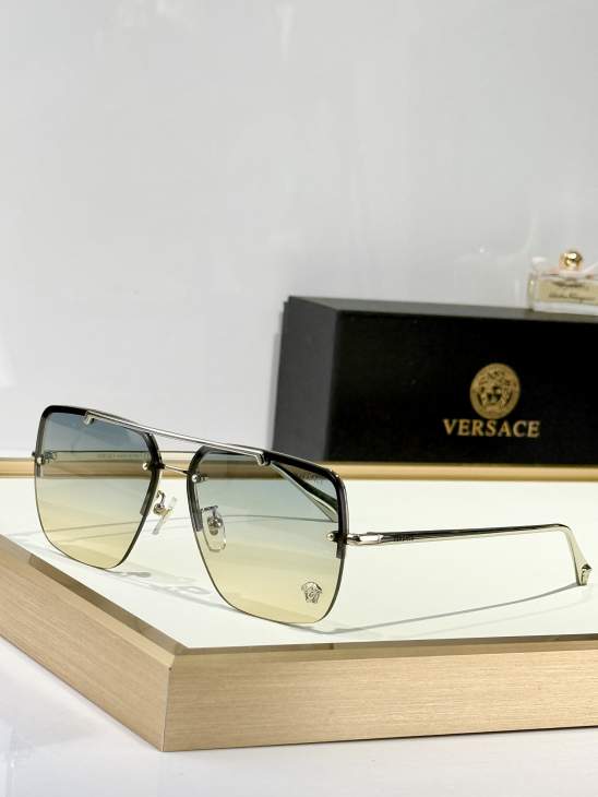 Picture of Versace Sunglasses _SKUfw77836600fw